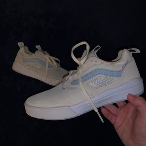 VANS PRO SKATE SNEAKERS